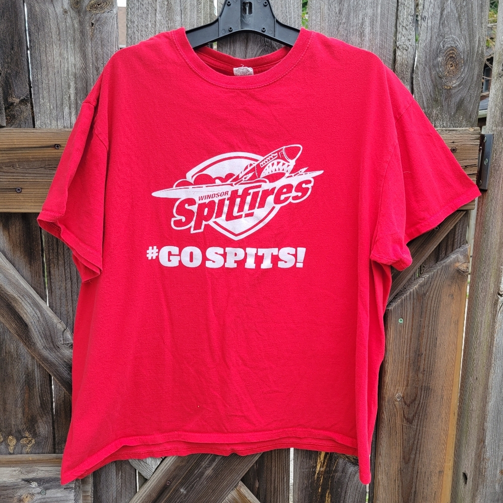 Windsor Spitfires t-shirt men's XL.